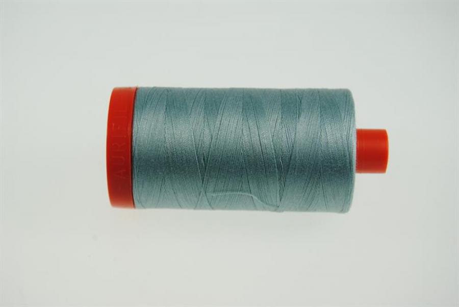 Aurifil Mako 28 100Meter Bright Grey Blue 2847
