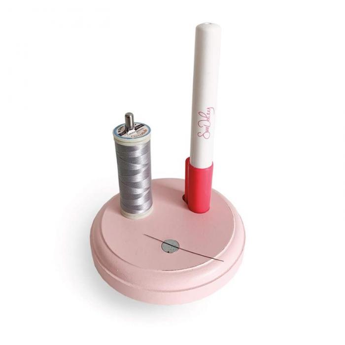 Riley Blake SUE DALEY DESIGNS   Little Keeper